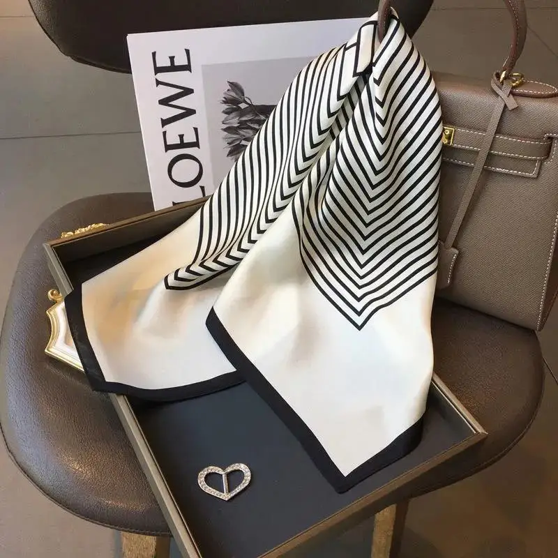 Korean-Style Striped Brocade Scarf