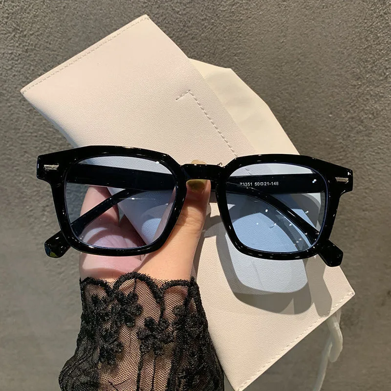 Classic Rectangular Sunglasses