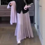 تنورة بليسيه طويلة بخصر عالٍ