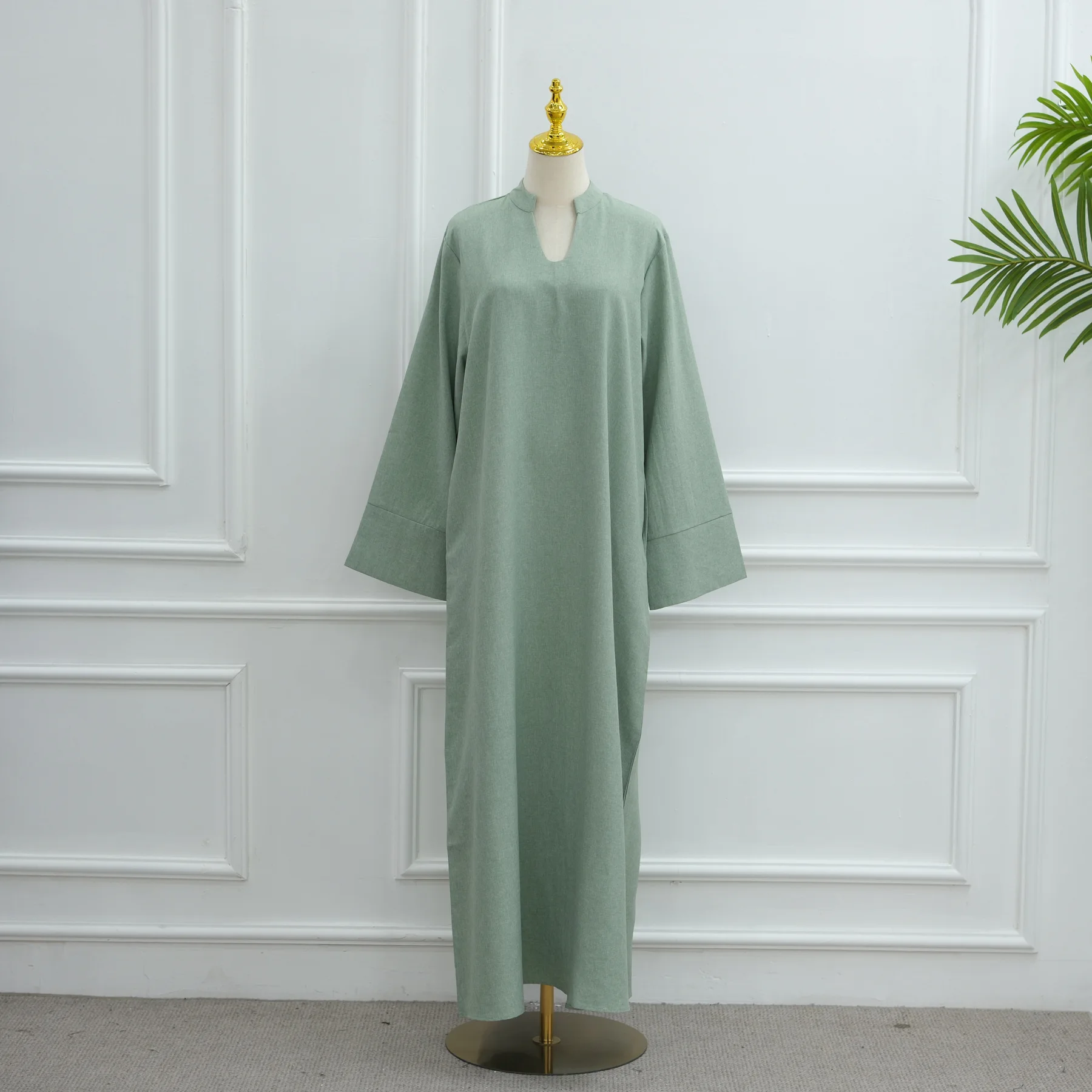 Dubai-Style Modest Eid Dress — Image 23