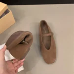 Round-Toe Flats — Image 6
