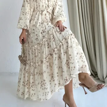 Loose Arab-Style Floral Dress