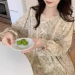 بيجامة بنقشة ورود كورية — صورة 6