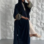 2-Piece Abaya and Hijab Set — Image 3