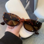 طقم نظارات شمسية صغيرة بعين القطة — صورة 5
