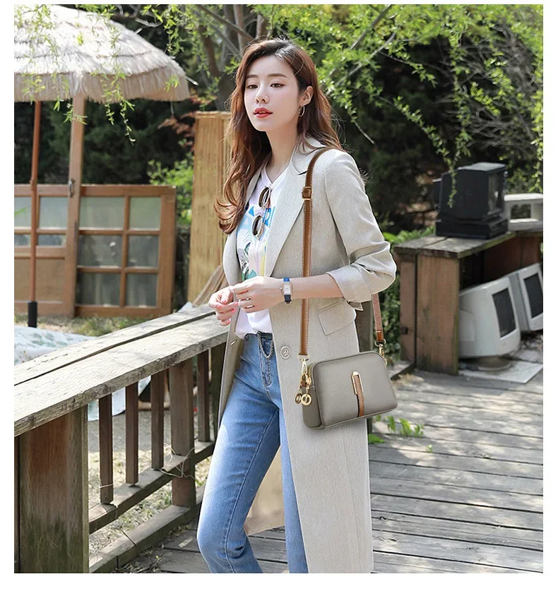 Simple Shell-Shaped Shoulder Bag