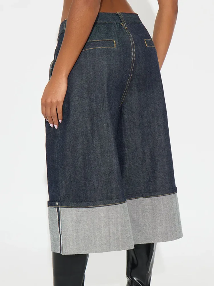 Wide-Leg Jeans