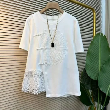 Loose T-Shirt with Irregular Lace