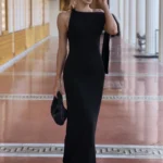 فستان بياقة دائرية بلا أكمام — صورة 5