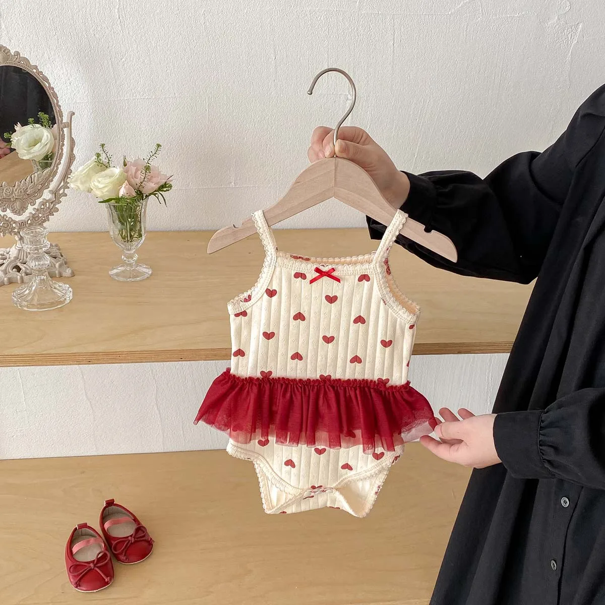 Baby Sleeveless Romper with Bow
