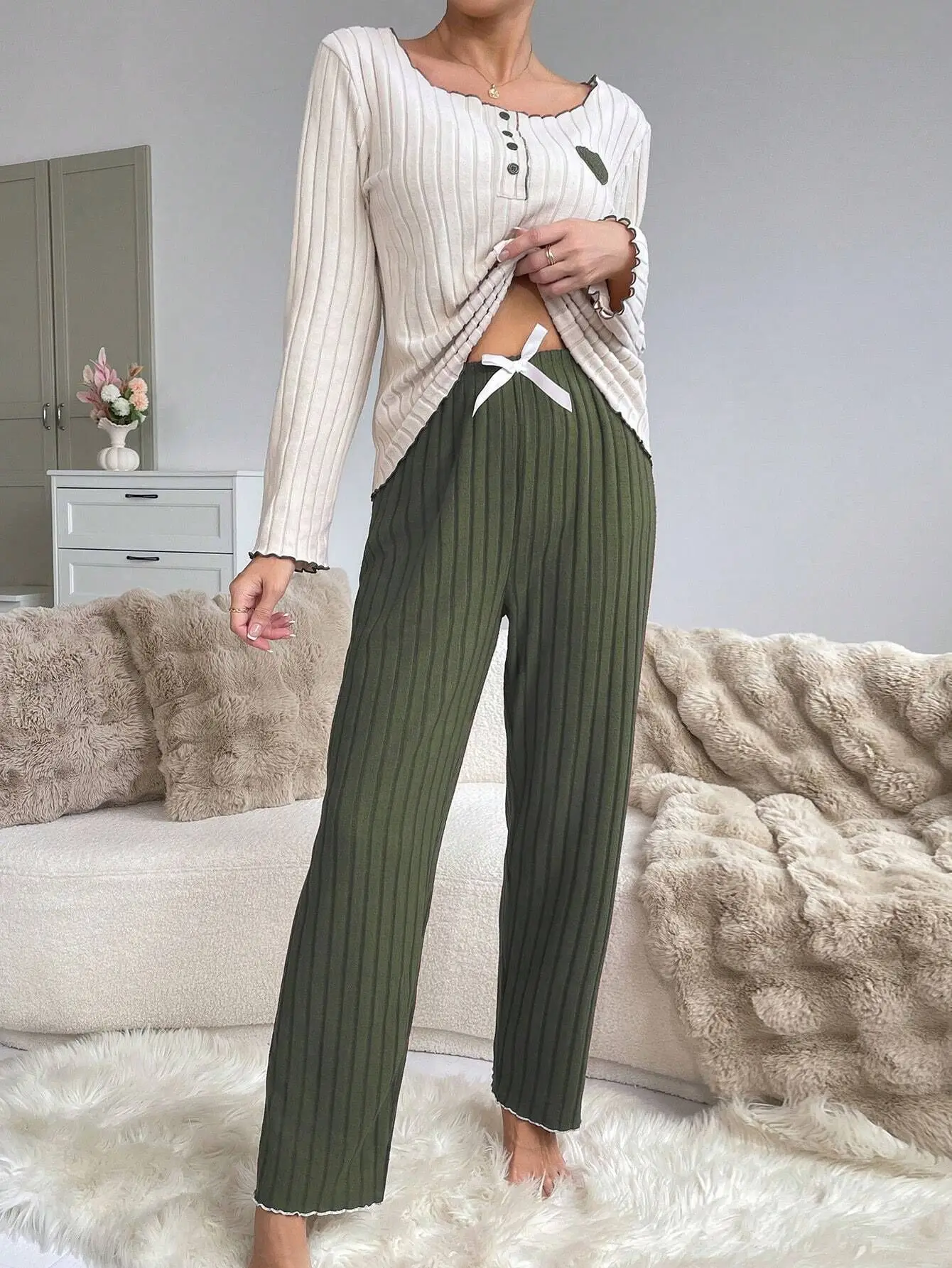 ملابس نوم بنقشة قلوب كاجوال شتوية بأكمام طويلة — صورة 31