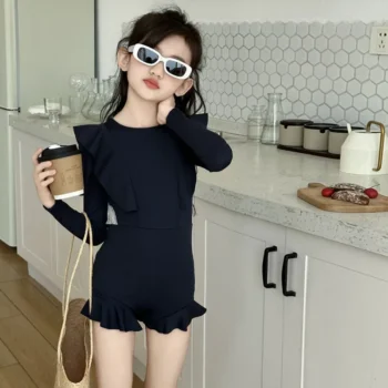 مايوه بناتي سادة بأكمام طويلة