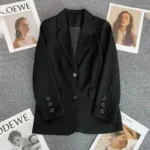 Elegant Long Blazer for a Work Look — Image 4