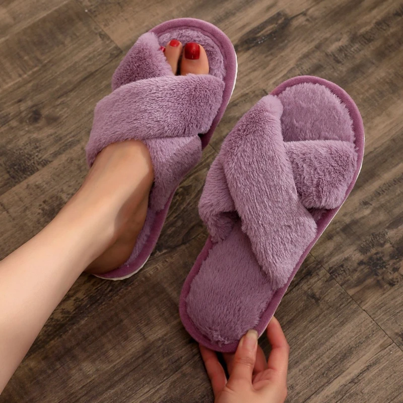 Indoor Autumn Slippers with Straps