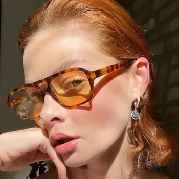 نظارة شمسية بطراز كلاسيكي