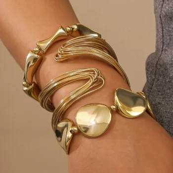 3-Piece Open Bracelet Set with Twisted Lines