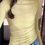 تيشيرت بأكمام طويلة وخصر مكشكش — صورة 3