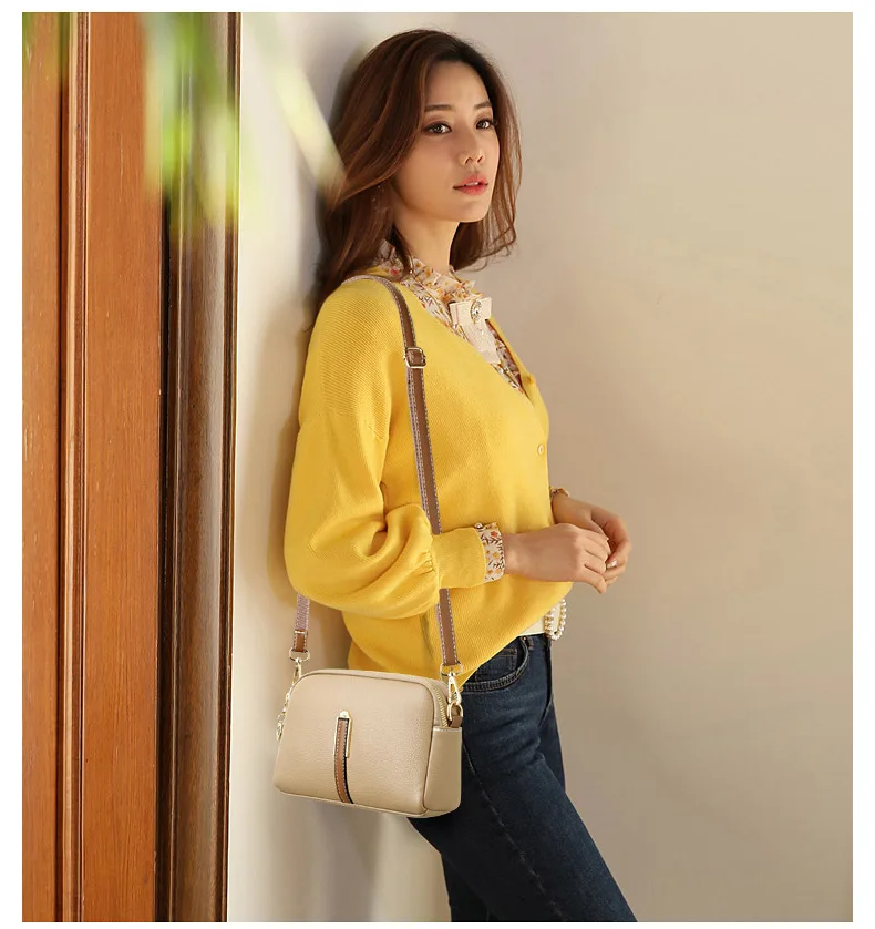 Simple Shell-Shaped Shoulder Bag