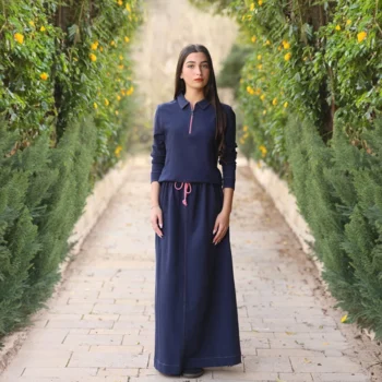 طقم سويت شيرت وتنورة طويلة للفتيات