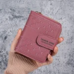 Large-Capacity Short Purse with Zipper