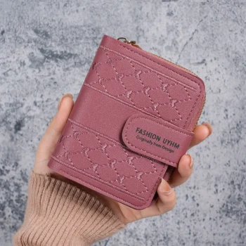 Large-Capacity Short Purse with Zipper