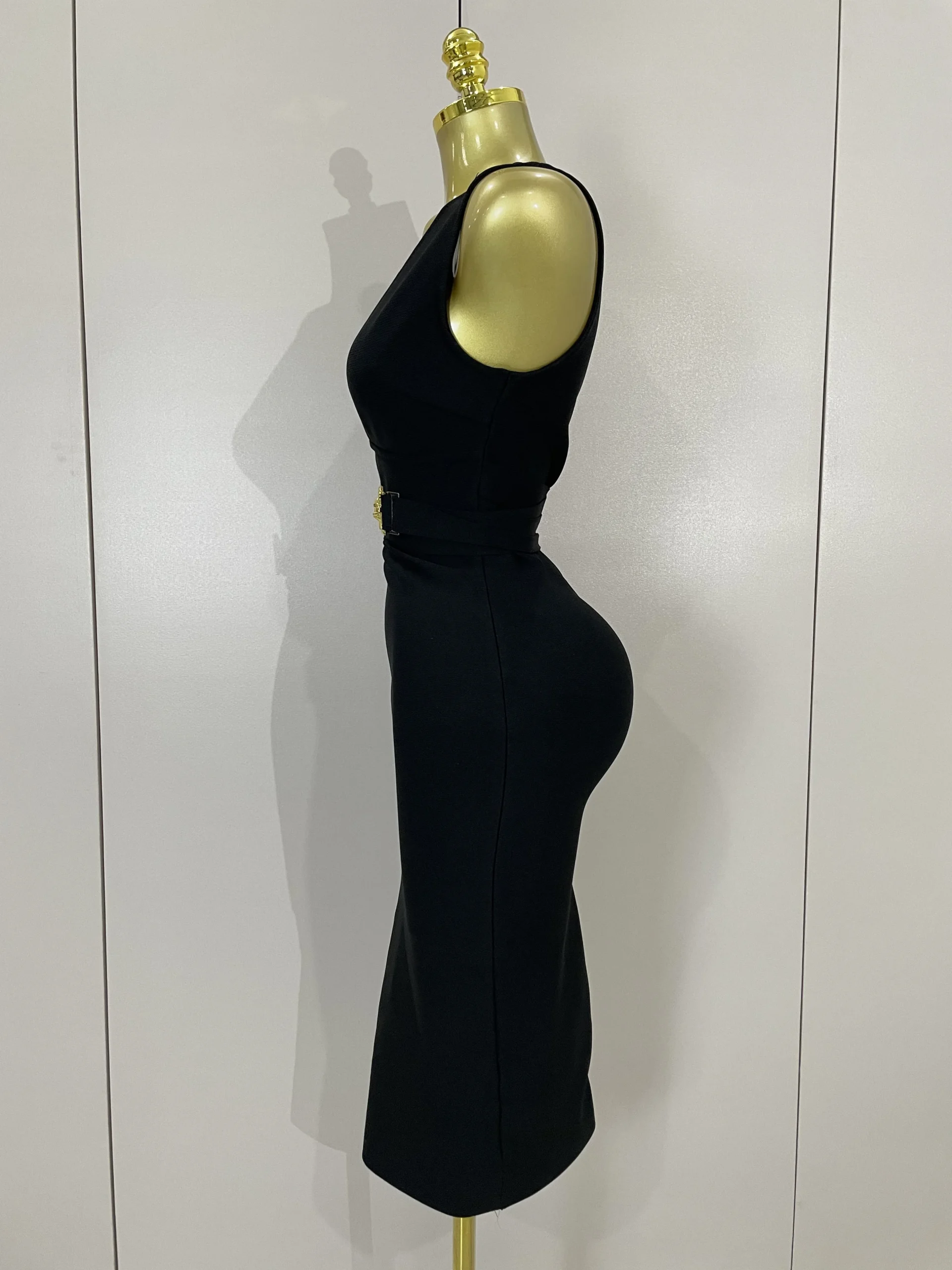Bodycon Sleeveless V-Neck Dress — Image 10