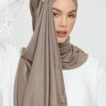 طرحة جيرسي طويلة بلون سادة — صورة 3