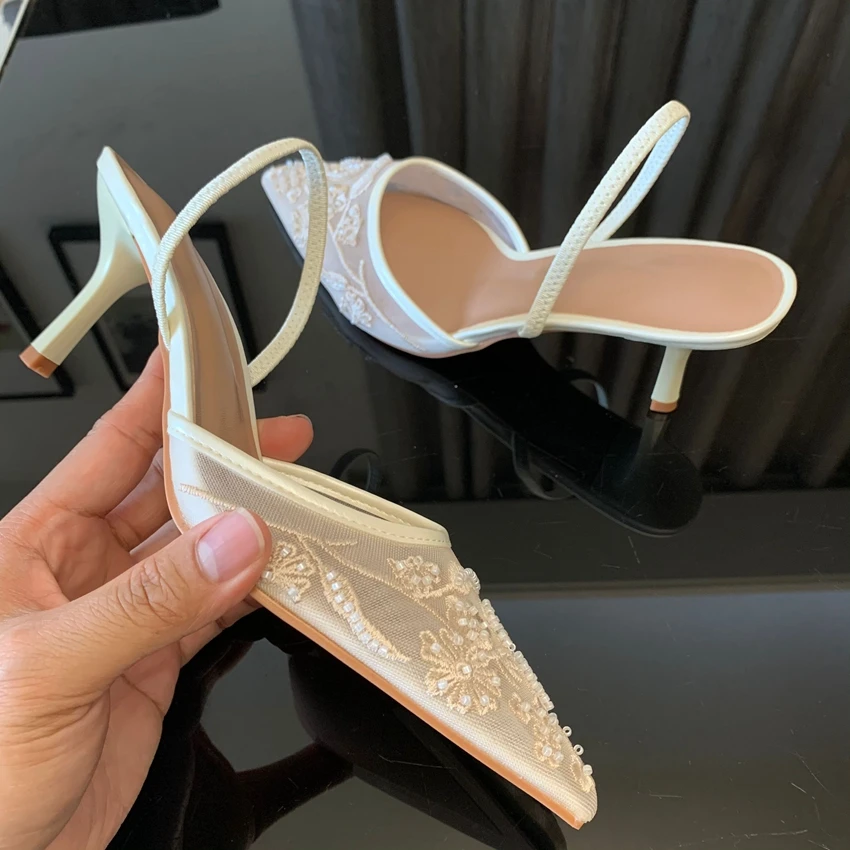 Women's White Shoes with Floral Embroidery