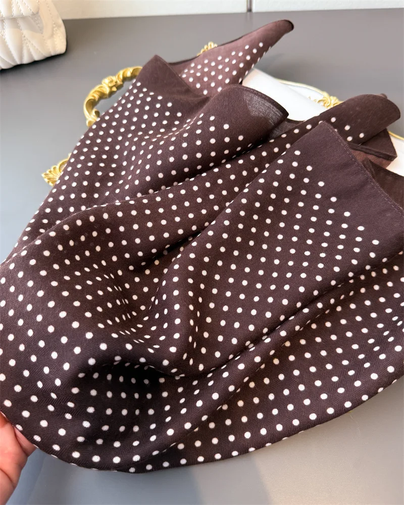 طرحة مربّعة منقّطة — صورة 21