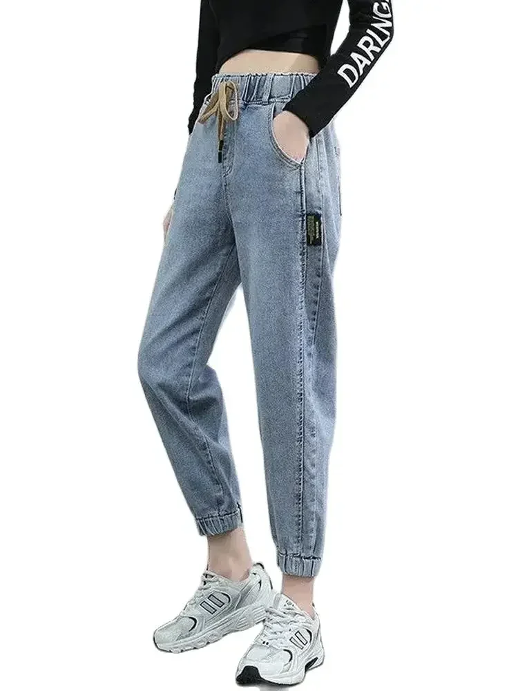 Korean-Style Autumn Jeans