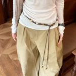 حزام بنقشة ورود بطراز كلاسيكي بسلسلة — صورة 4