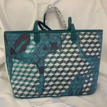 Large-Capacity Bag