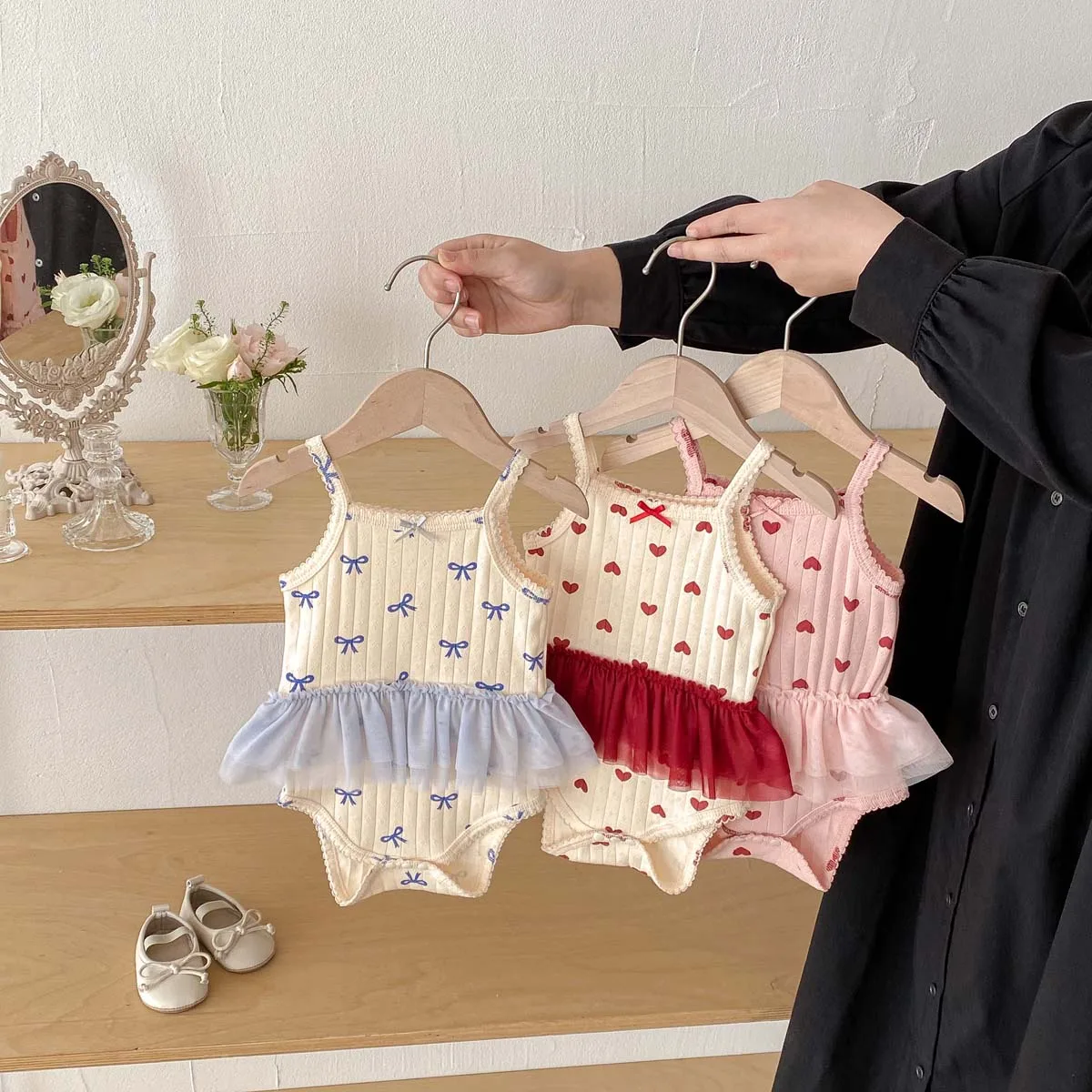 Baby Sleeveless Romper with Bow
