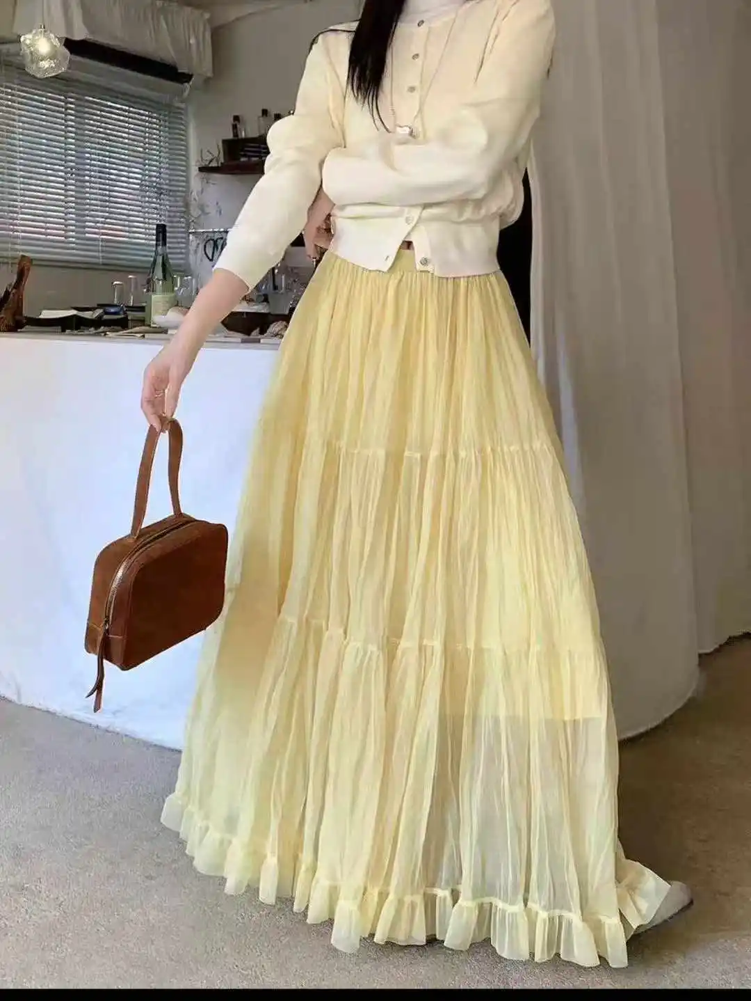 Fitted Pleated Skirt with Elastic Waist
