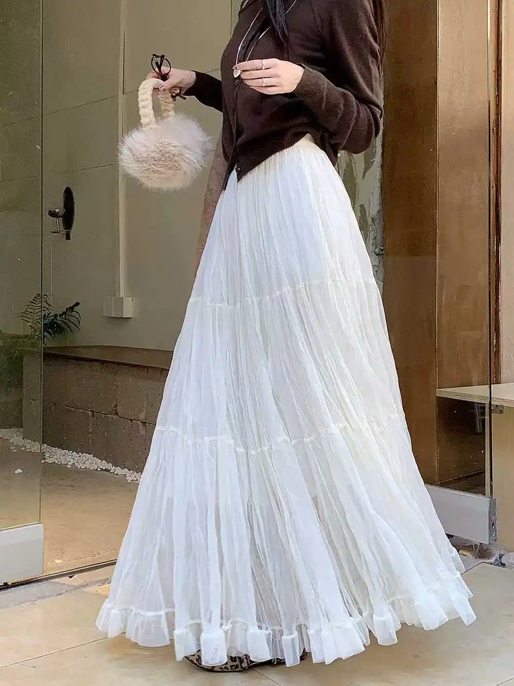 Fitted Pleated Skirt with Elastic Waist
