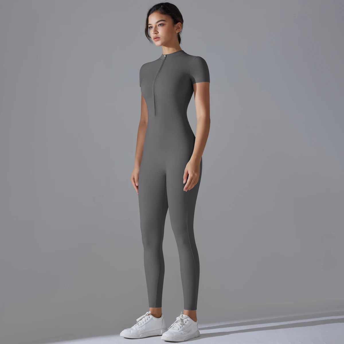 Short Suit with Zipper