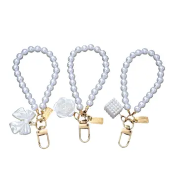 Pearl Bag with Chain