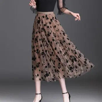 Korean-Style Loose Floral Skirt