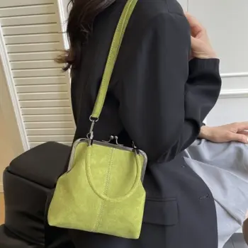 Retro Large-Capacity Short Handbag