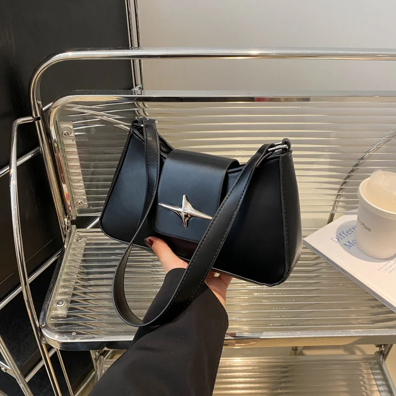Classic Shoulder Bag