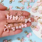 10-Piece Pearl Necklace with Bow